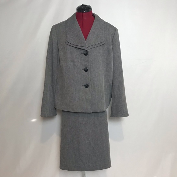 Le Suit Skirt Suit Women's Plus Size 16W Grey 2-Piece Set Blazer & Skirt - Picture 1 of 16